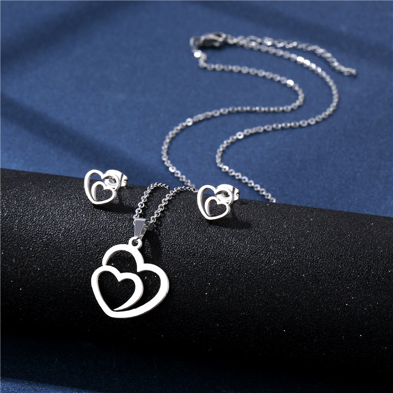 Simple Hollow Heart Stainless Steel Necklace Earring Set Jewelry Wholesale display picture 1