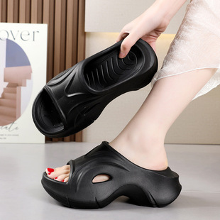 Super thick bottom slippers for women Summer 2024 New height increasing outdoor wear shit feeling foreign trade sandals factory cross-border direct supply