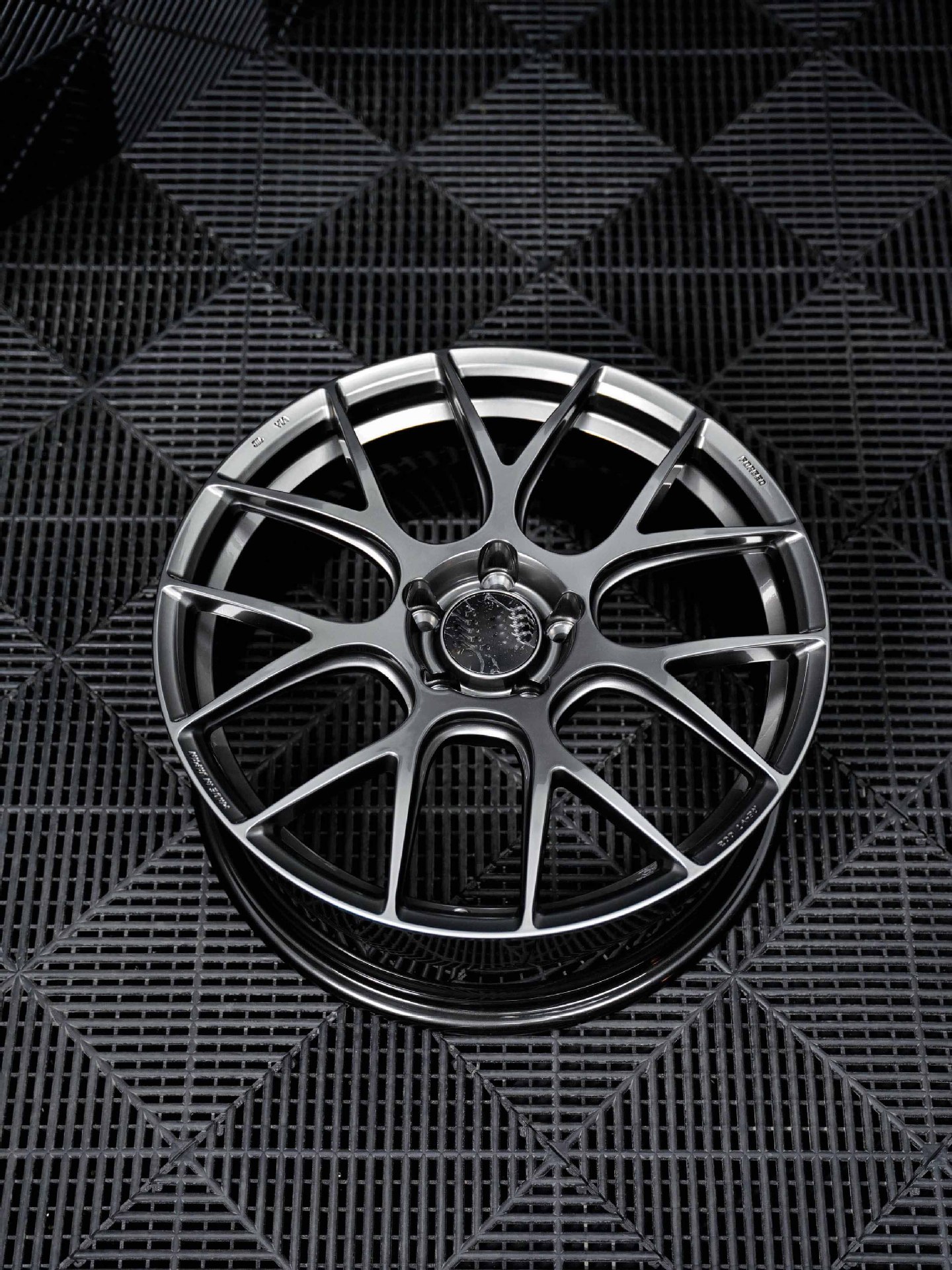 Ios9000 Certified Ten Thousand-Ton Forging Wheel Hub Manufacturer Oem/Odm Custom Wholesale of Racing Suv Off-Road Wheel Hubs