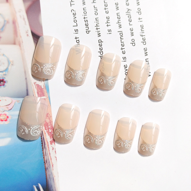 Polvo desnudo largo de cabeza plana para usar uñas de alta calidad temperamento suave de manicure francesa 24 piezas de parche de uñas falsas terminadas