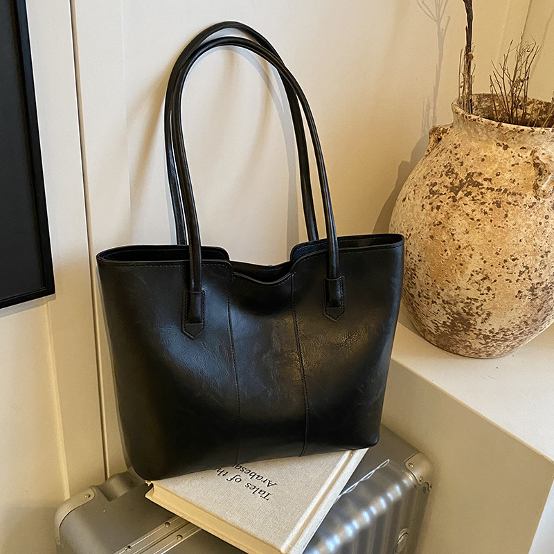 Bolso de trabajo de alto nivel, invierno 2024 nuevo estilo versátil bolso de hombro bajo la axila, bolso popular de este año