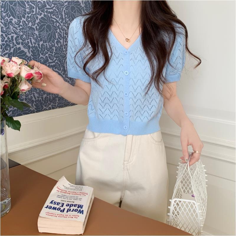 Creative 2025 Summer Cute Style Fresh and Sweet Cardigan V-Neck Slim Fit Women's Shirt Origin Supply