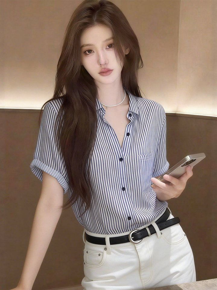 Áo sơ mi nữ tay ngắn sọc kẻ thiết kế cổ bẻ thanh lịch — Sọc
