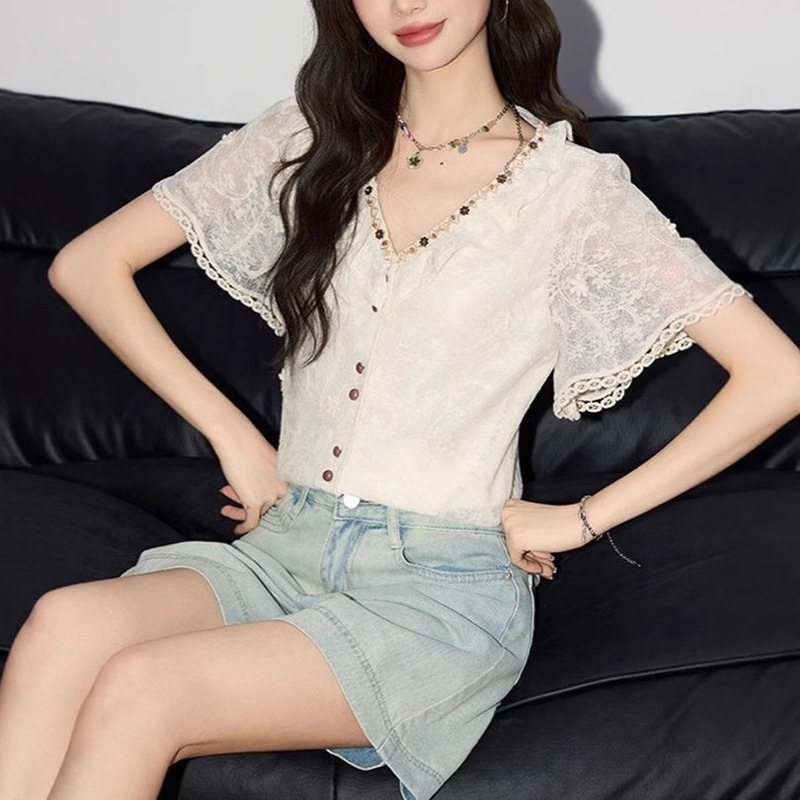 Bohemian Style Lace V Neck Short-Sleeved Shirt for Women Summer High-End Elegant Thin Shirt Cardigan