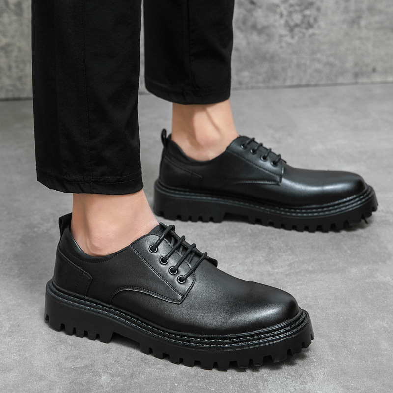 Pequeños zapatos de cuero para hombres 2025 otoño nueva correa de cabeza redonda estilo británico tendencia negra 37 talla zapatos simples zapatos muffin suela gruesa