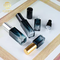 Спот квадратная бутылка флакон душистого масла 3ml10ml бутылка парфюмерного масла бутылка градиент стеклянная бутылка с толстым дном распылитель оптом