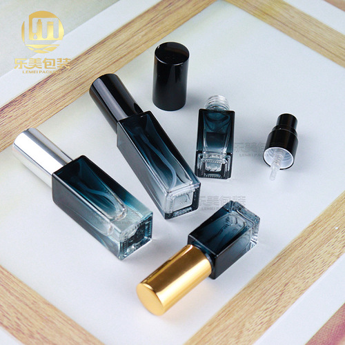 Square bottle perfume bottle 3ml10ml essential oil bottle perfume bottle gradient glass thick bottom spray bottle wholesale