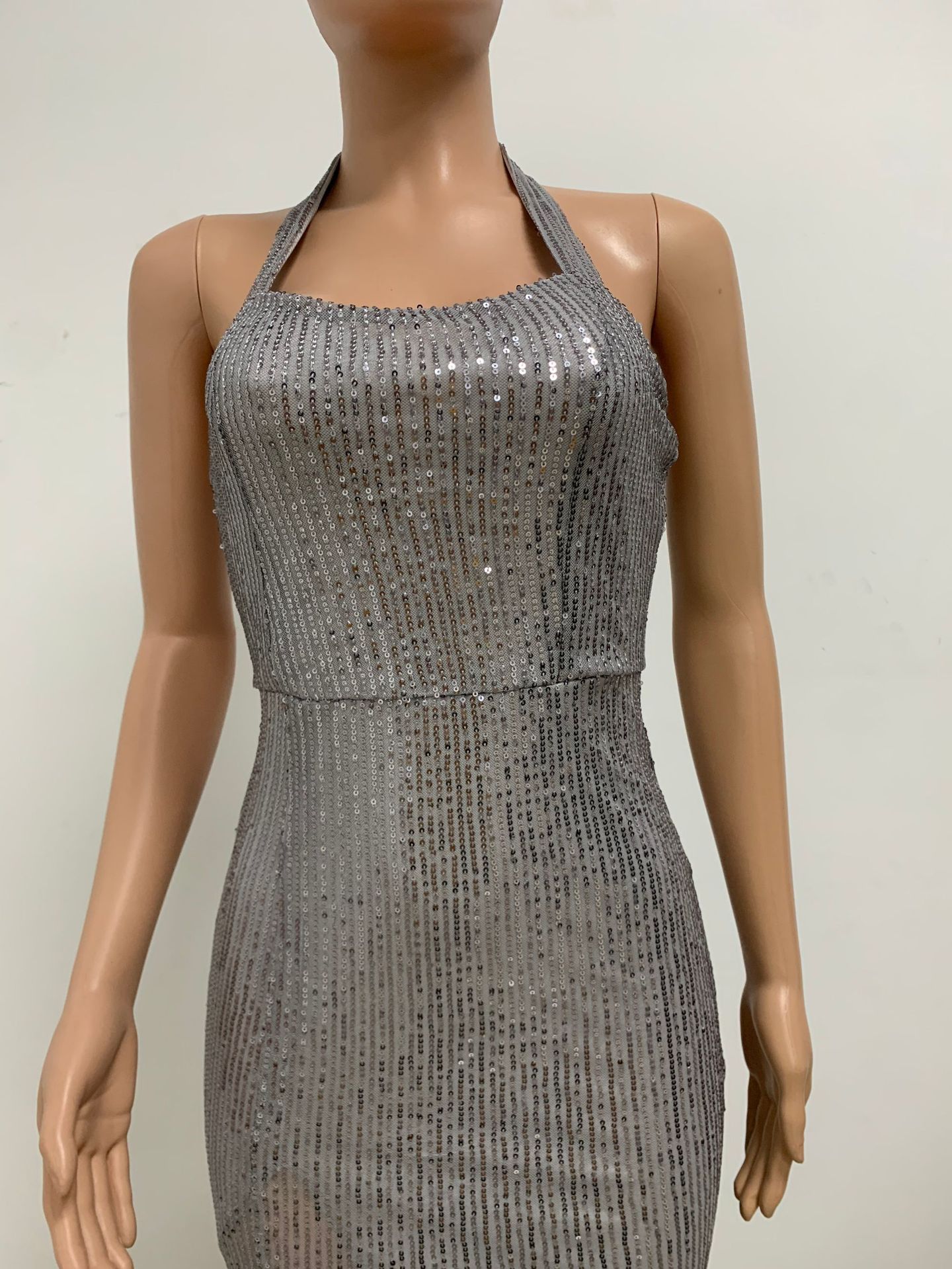 350g Weight Maxi Long Dress Dress Length Type Sleeveless Sleeve Length Party Dress Dresses Type Spandex, Polyester Fabric Type High Waist Waist Line Banquet, Party Occasion Halter Neck Neckline Slim Fit Type Solid Color Pattern Summer, Spring, Autumn Season Women's Gender Sequins Design Elegant, Sexy Style Wholesale Women's Elegant Sexy Sequins Solid Color Banquet Party Halter Neck Sleeveless Party Dress 57