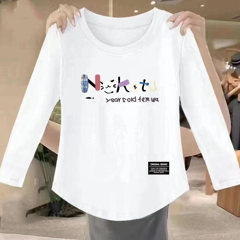 Clearance Sale: Designer Brand Tops for Moms, Stylish and Youthful Base Shirts, Long Sleeve T-Shirts for Middle-Aged and Elderly Women