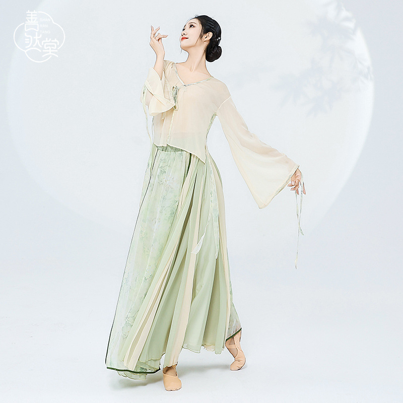 Shanran Tang classical dance clothes women's bell sleeve Chinese dance elegant gauze clothes practice clothes performance Hanfu retro Daily Shanran Tang classical dance clothes women's bell sleeve Chinese dance elegant gauze clothes practice clothes performance Hanfu retro Daily