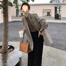 奶茶色炸街免烫小西装外套女春秋韩版宽松港风复古高级感西服