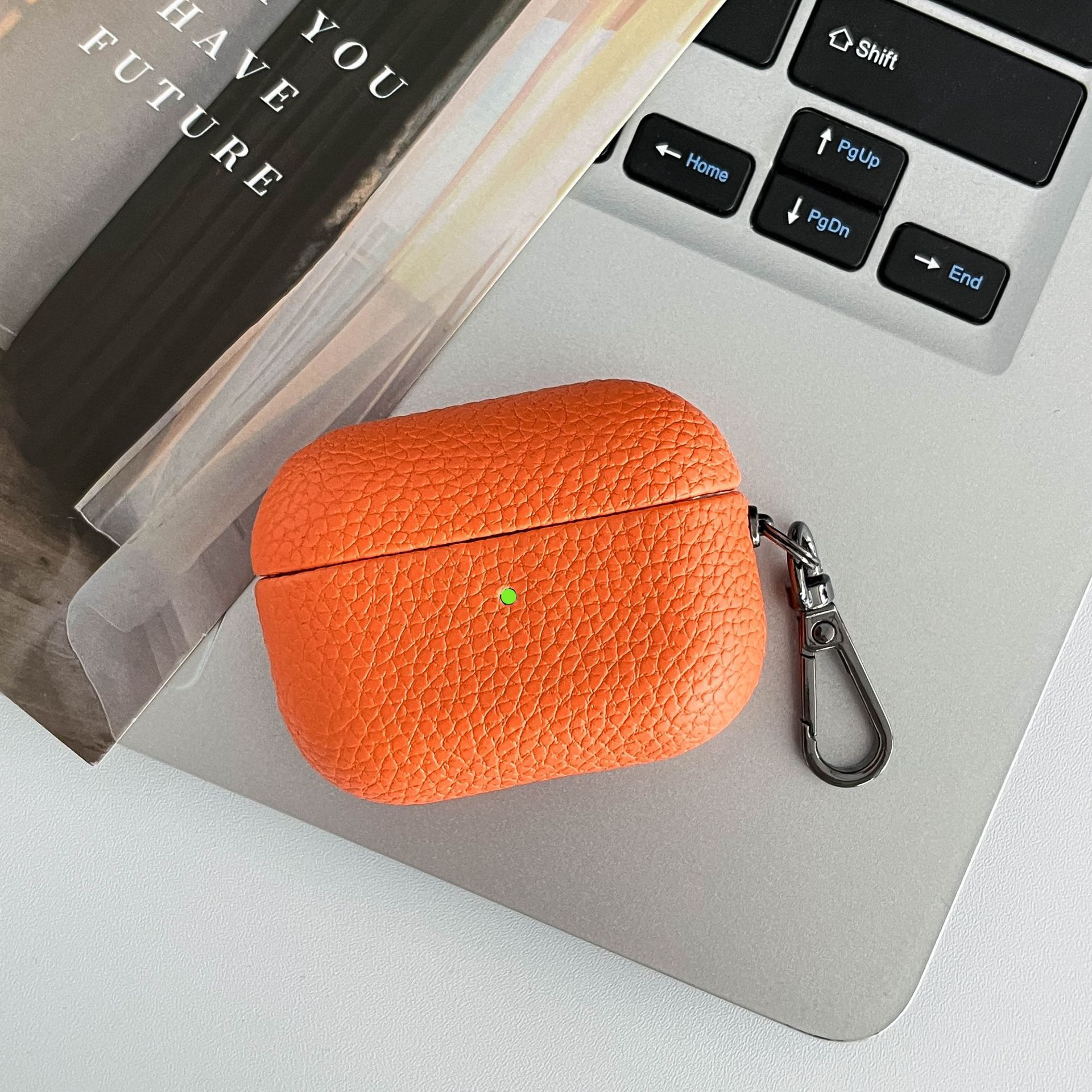 35g Weight iPhone Applicable Brands Bluetooth earbuds case Classification tpu Material Solid Color Pattern Vintage Style, Simple Style Style Injection Molding Craft Tpu Solid Color Injection Molding Vintage Style Simple Style Bluetooth Earbuds Case Phone Accessories 12