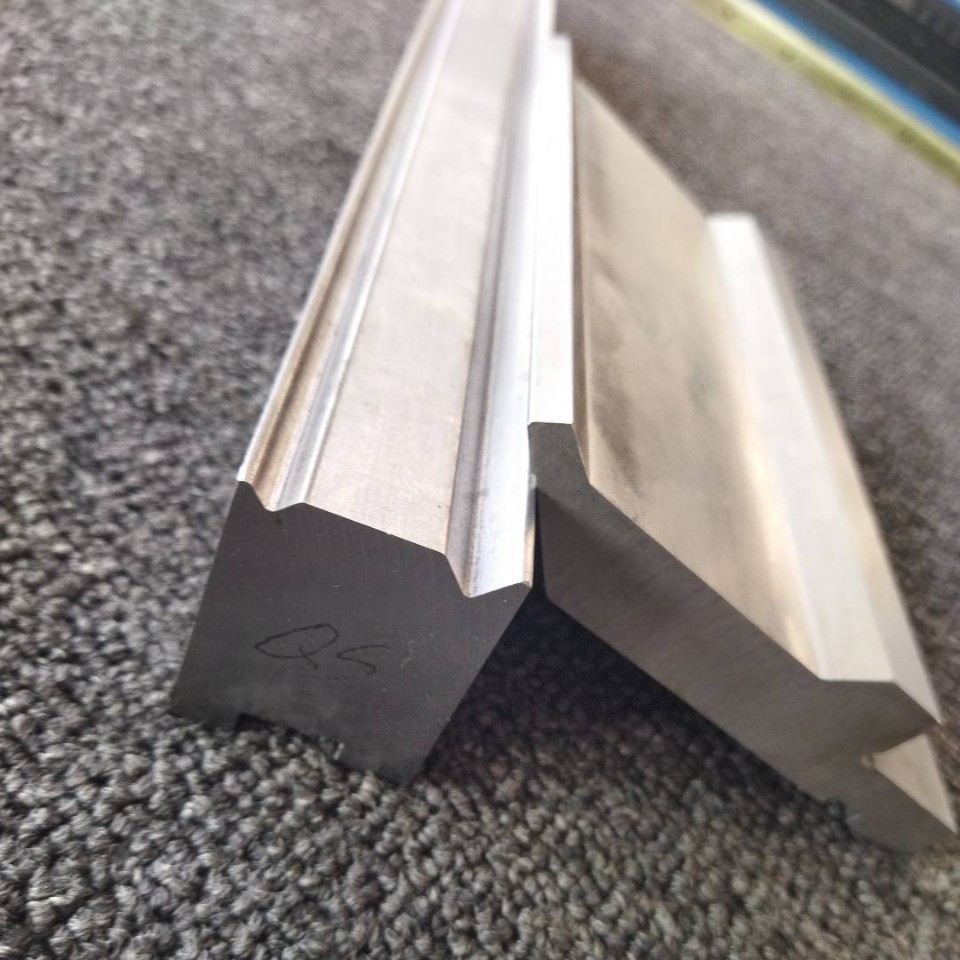 折弯机模具 数控模具 同心模 剪板机刀片 非标模具裁剪薄板