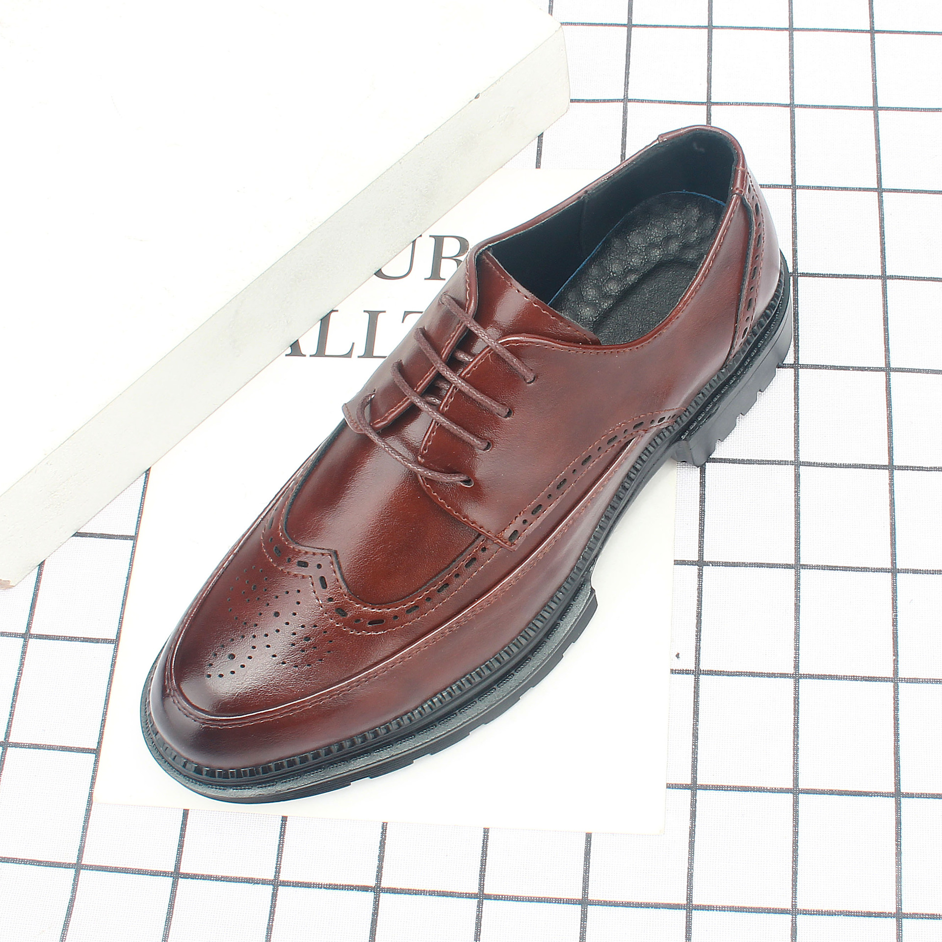 �＾����ƤЬ�к�����ʿ����������װӢ�׺�ɫ���ɽ��Ь377