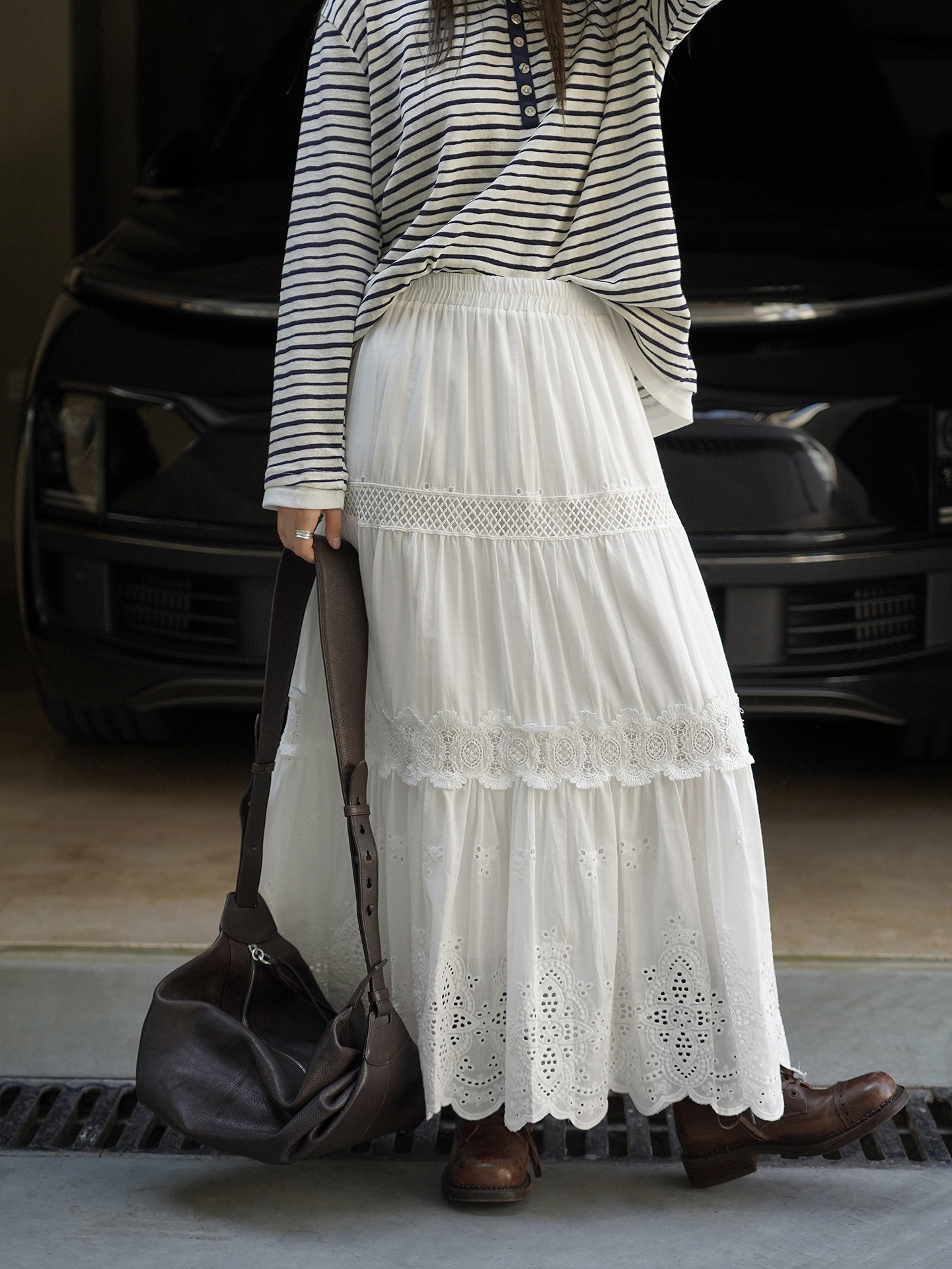 Louvre Early Autumn New Bohemian Romantic Style Hollow Lace Petal Solid Color Loose Wide Hem Long Skirt For Women_ecoleips.com
