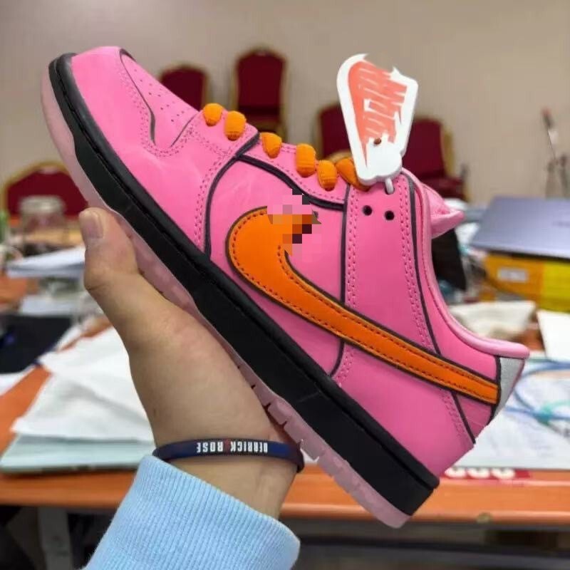 Sb Dunk Sneakers for Women, Versatile Embroidered Couple Shoes, Flat Casual Sneakers, Putian