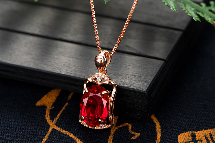 Korean 18k Gold Rose Gold Square Ruby Pendant Micro Diamond Red Necklace Pendant display picture 1
