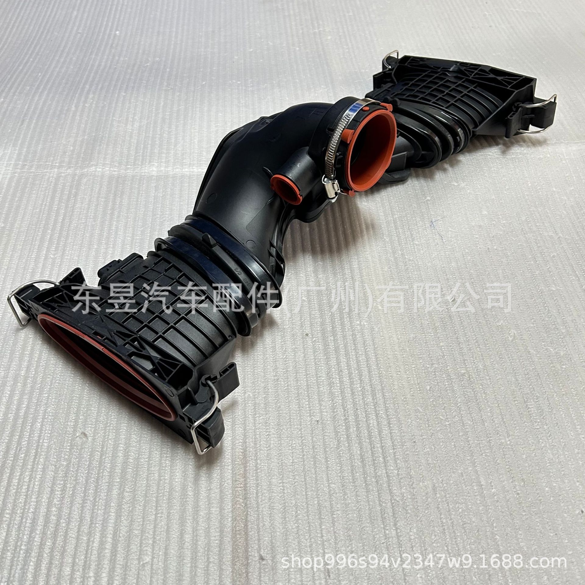 Suitable for Mercedes-Benz, cleans air ducts, air flow meter, intake pipe with sensor 6420901642
