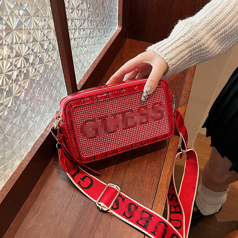 Bolso de cámara de diamantes transfronterizo para mujer 2024 nuevo bolso de mensajero de banda ancha de alta gama Bolso de moda de moda