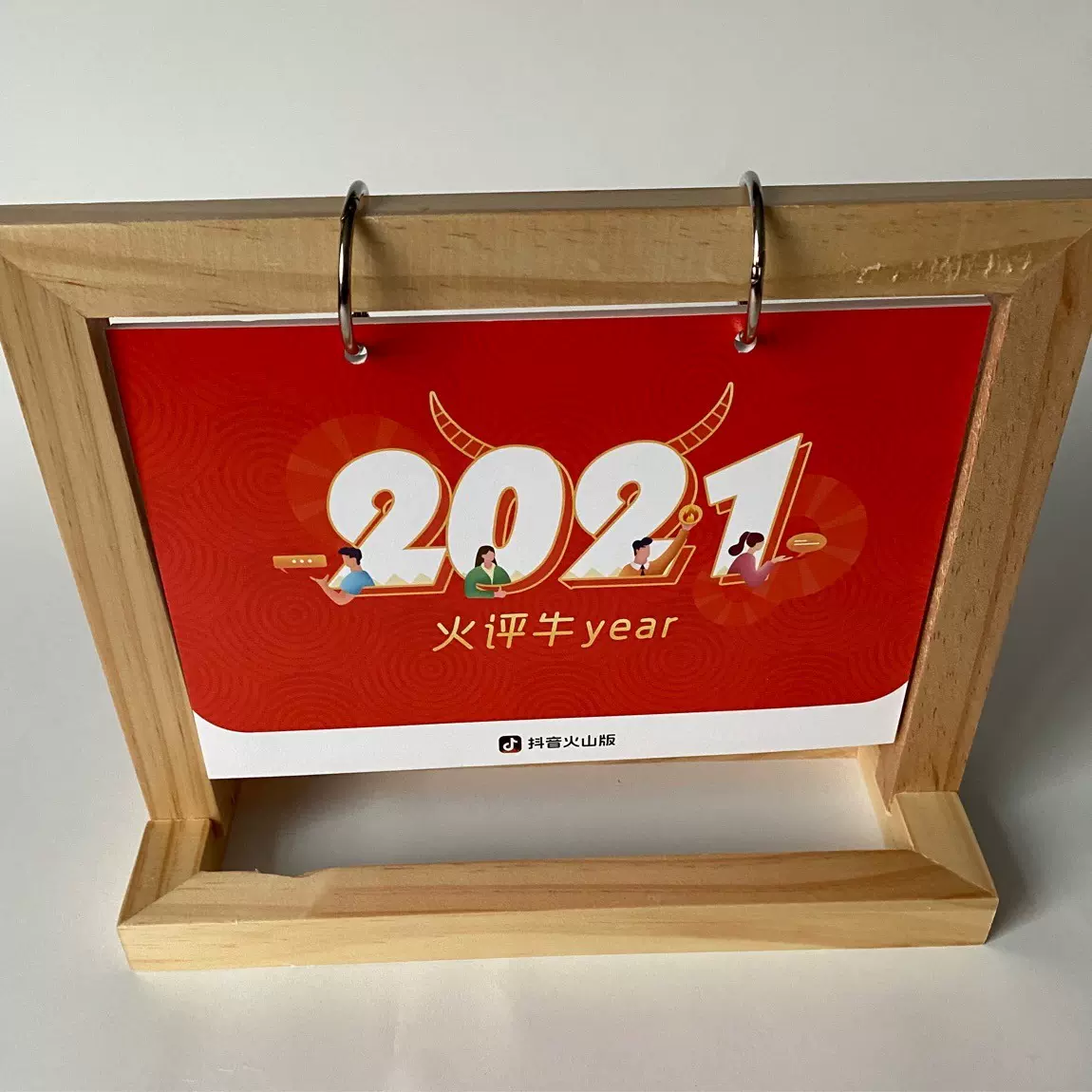 2024年创意台历翻页木框式日历古装书籍制作宣纸印刷古线装订