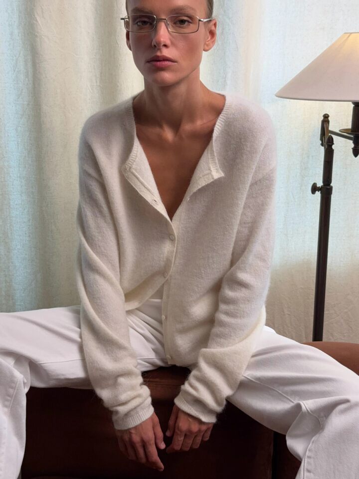 Áo cardigan len nữ cổ tròn dáng rộng cài khuy một hàng, dài tay, phong cách thanh lịch — Màu trắng, Xanh bạc hà, màu xám chi tiết 33