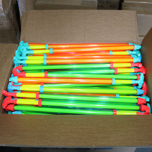 夏季海边戏水玩具枪64cm漂流水抽针筒式抽拉水炮多孔喷水枪批发