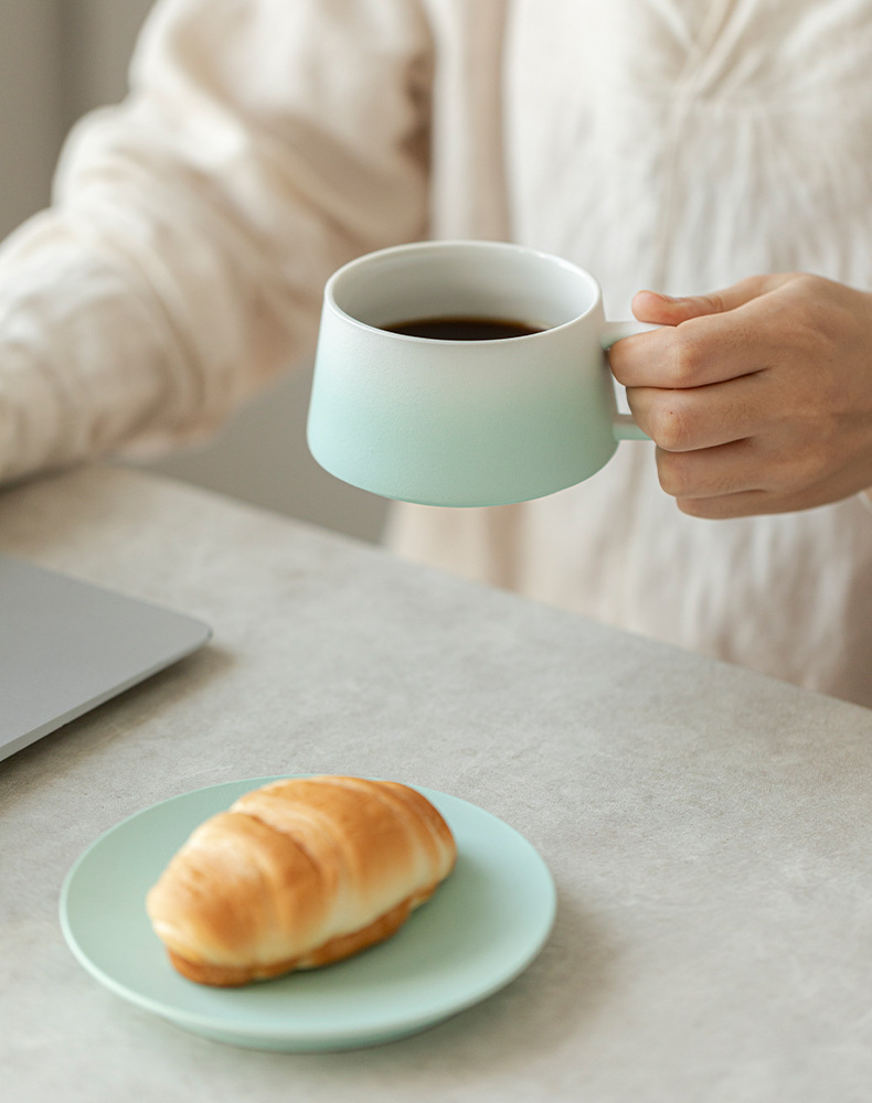 Modern Minimalist Ceramic Coffee Cup And Saucer Set_voghion.com