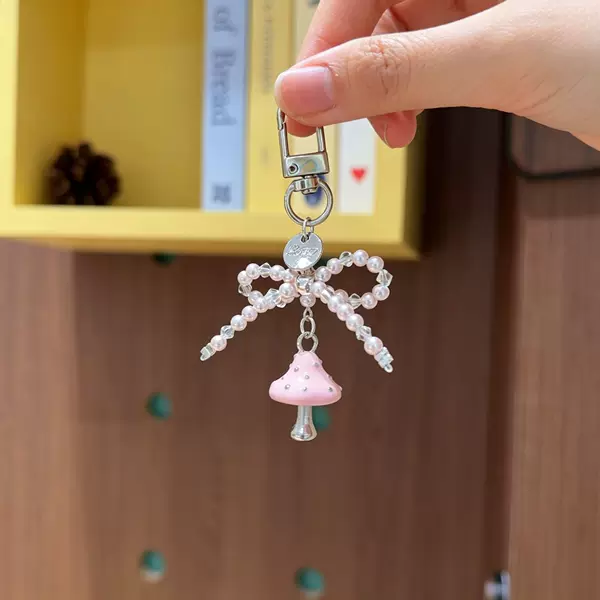 Manufacturer wholesale short chain Korean-style phone chain alloy acrylic phone lanyard bag pendant cute accessories