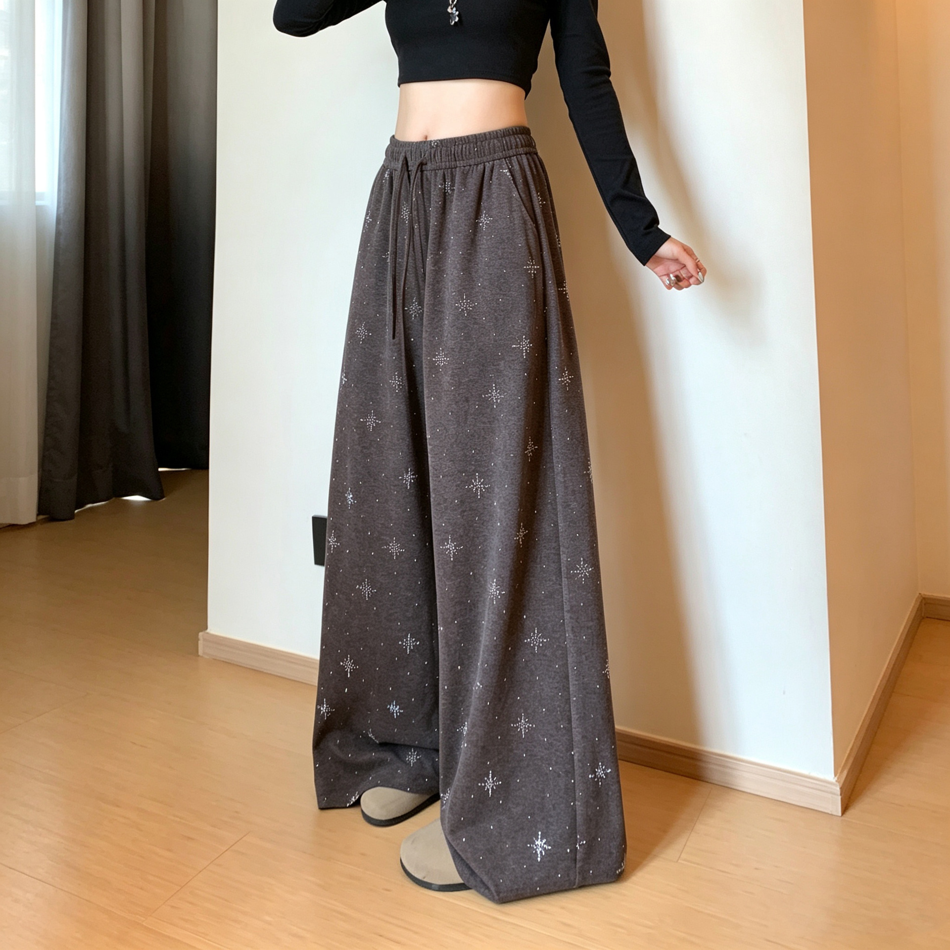 咖啡色烫钻美式弯刀裤女2026春秋新款小个子高腰显瘦慵懒风阔腿裤