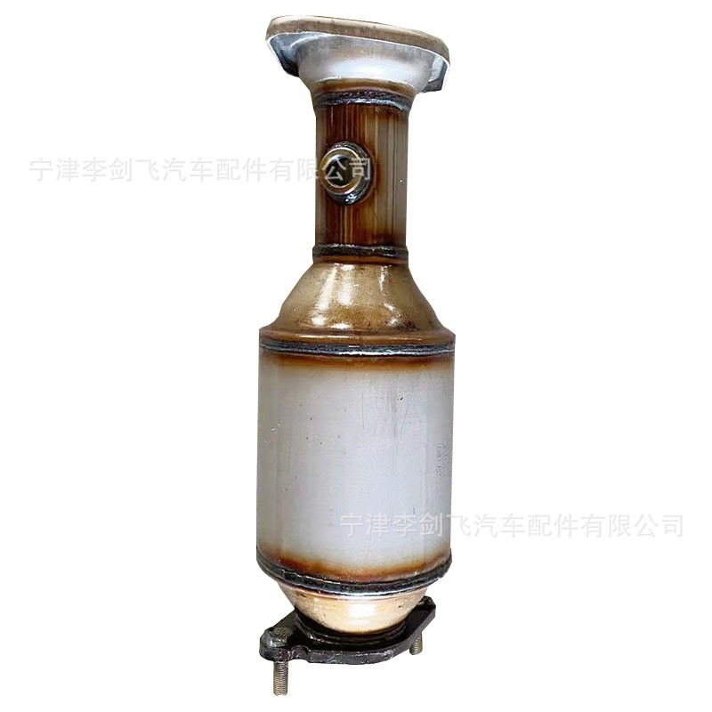 Manufacturer Supplies Suitable for Baojun 730 630 560 1.5 1.8 Car Exhaust Pipe Three-Way Catalytic Converter