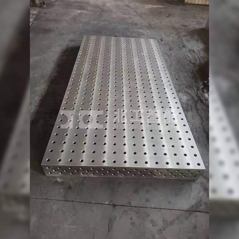 激光焊接机平台渗氮焊接平台三维柔性磷化铸铁平台HT300 Q335材质