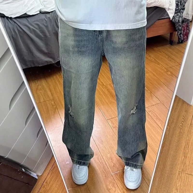 American retro straight-leg ripped jeans for men, autumn long pants, washed, versatile, loose fit, slimming, with a stacked effect, and a distressed vintage style American retro straight-leg ripped jeans for men, autumn long pants, washed, versatile, loose fit, slimming, with a stacked effect, and a distressed vintage style