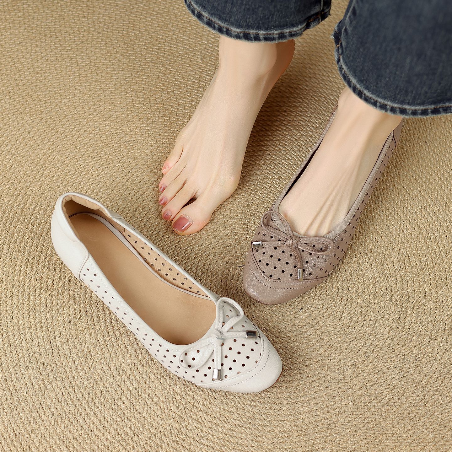 Giày sandal nữ hở mũi gót thấp 3,5 cm, thiết kế đục lỗ thoáng mát, phong cách đơn giản bốn mùa — màu trắng ngà
