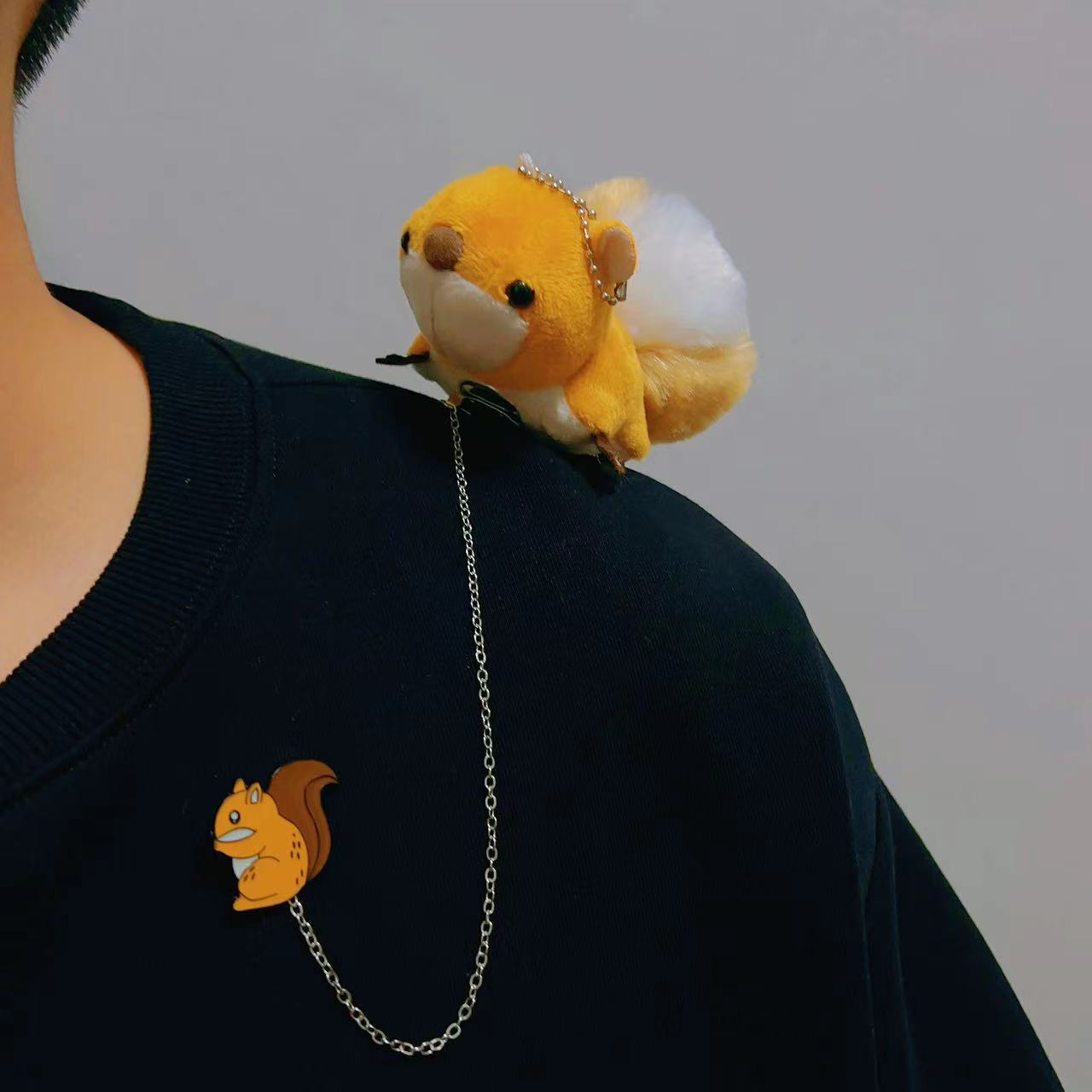 다람쥐 체인 브로치 (오렌지)