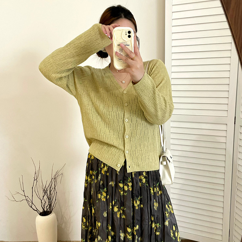 Plus-Size Women's Versatile Loose Long-Sleeve Top Jacket 2026 Autumn Casual Knit Cardigan for Curvy Women 23130