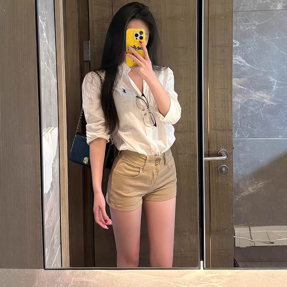 여성을위한 대형 미국 커피 컬러 하이 엔드 힙 데님 반바지 2025 여름 새로운 하이 웨이스트 슬림 피트 힙 핫 바지