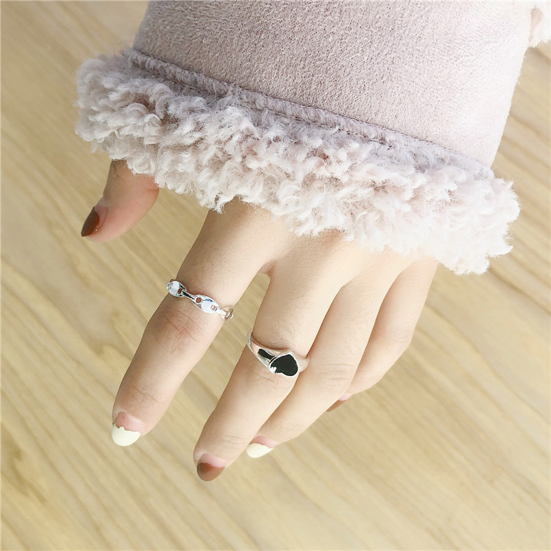 Wholesale Jewelry Heart-shaped Black Hollow Combination Ring Set Nihaojewelry display picture 3