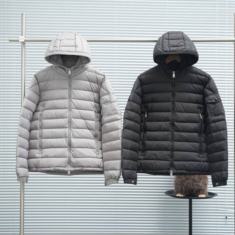 Galion cross-border light and thin ribbed down jacket for early autumn with a matte finish Galion cross-border light and thin ribbed down jacket for early autumn with a matte finish