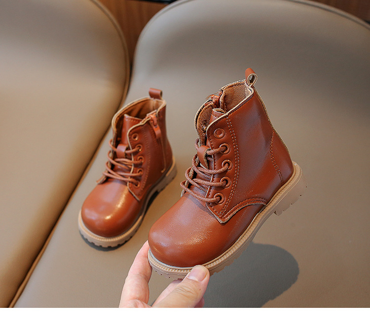 Martin da ragazza 2024 autunno nuovi bambini stile inglese sottile scarpe da ragazzo stivali in pelle per prestazioni studentesche_voghion.com