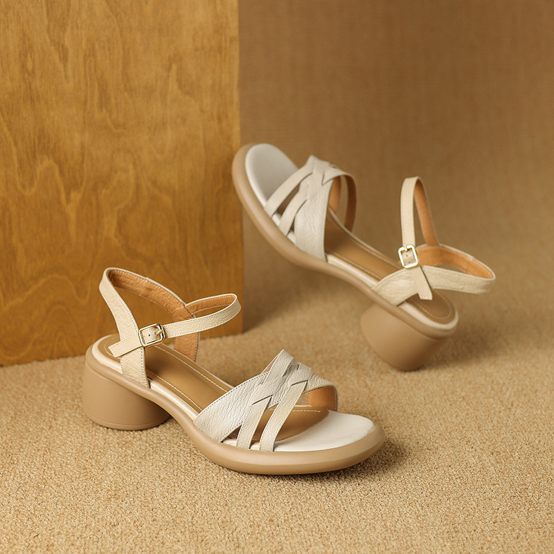 Sandal nữ quai ngang hở mũi da cừu đế dày gót thô 7 cm — Màu trắng be
