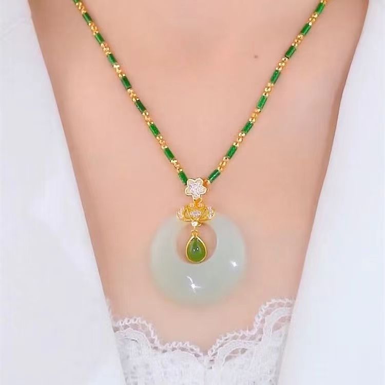 2024 New TikTok Explosions Internet Celebrant Designer Water Drop Heart Pendant Women's Fashion Necklace for Girlfriend