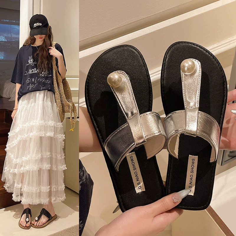 Французский жемчуг с щеткой сандалия женские 2025 новый весенний летний плоский нижний комфорт с юбкой пляжная обувь