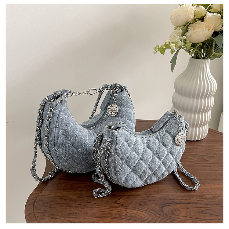 Women's Crossbody Bag With Diamond Chain And Denim Crescent Design_voghion.com