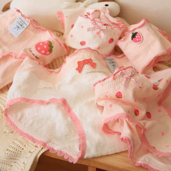 So Cute, so Cute, Sweet Type a Pure Cotton Antibacterial Crotch Underwear, Extended Girls' Pure Cotton Briefs New Style A201