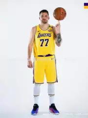 New Lakers Jerseys of Luka Doncic, Kyrie Irving, Klay Thompson, and Lebron James for Export