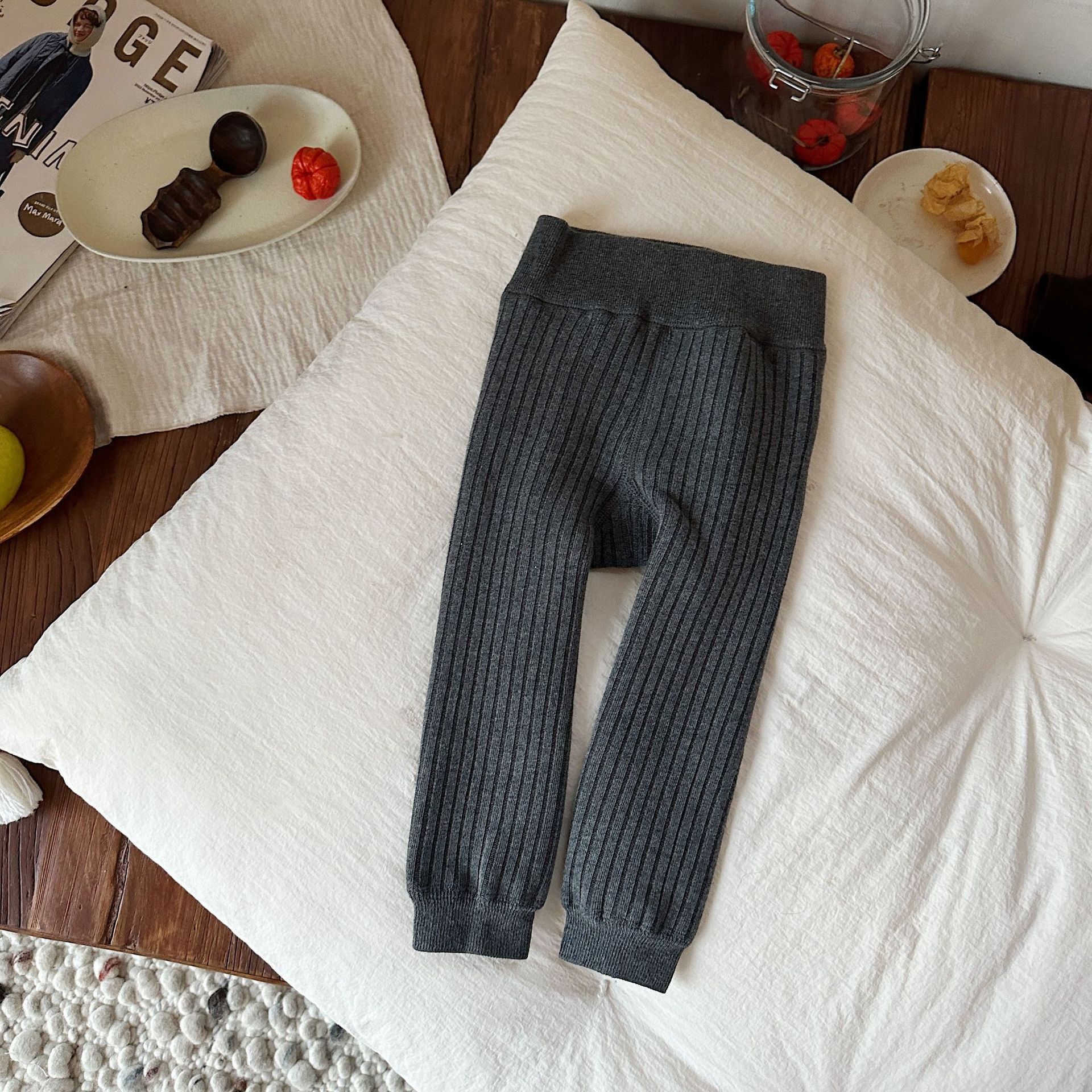 Leggings de bebé de caña de pera nuevo estilo exterior más terciopelo grueso otoño e invierno leggings de bebé calcetines pantalones calientes para niños ropa de invierno