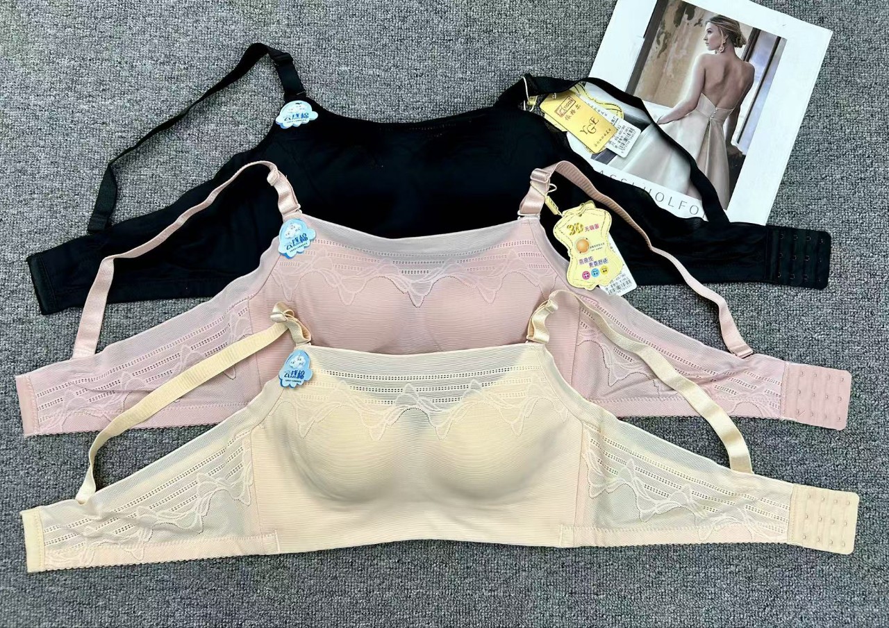 Fabricantes al por mayor nueva ropa interior de encaje para limpiar la espalda sin anillo de acero para reunirse bra taza gruesa