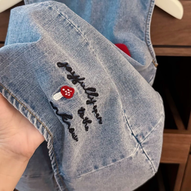 Xianning siete ropa infantil coreana para niñas estilo occidental falda de verano coreana bordado de mezclilla cogollos linda falda de chaleco