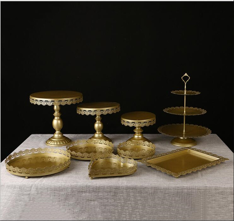 Hierro soporte de la torta accesorios de la boda placa de la torta de oro de estilo Europeo decoración de la torta borde de encaje artesanías soporte de la torta