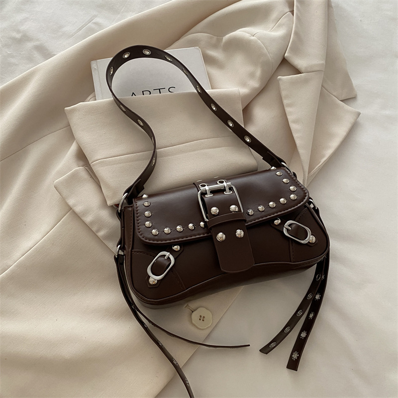 Cross-border 2026 new rivet motorcycle bag, shoulder bag, niche personalized design baguette bag, fashionable trendy underarm bag
